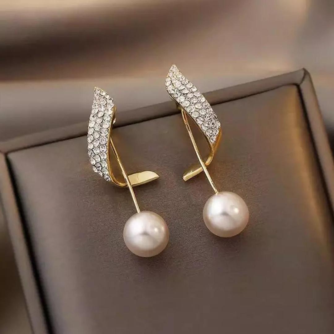 AVR JEWELS  Beautiful Pearl Earrings 2 Pcs/Set